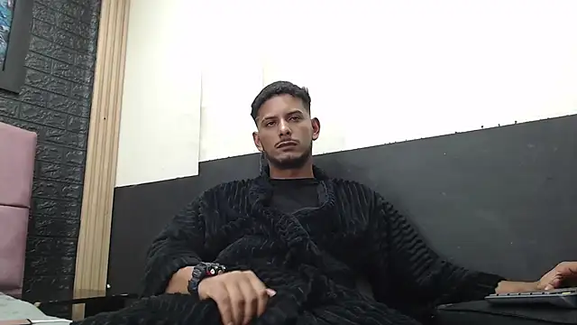 Snapshot of Chris_Dick23 chatting on October 11, 2025, 4:02 am Chris Dick23 online show from October 11, 2025, 4:02 am