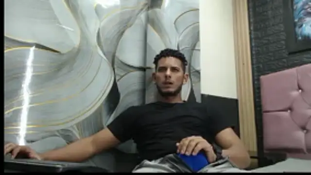 Snapshot of Chris_Dick23 chatting on November 5, 2025, 7:00 am Chris Dick23 online show from November 5, 2025, 7:00 am