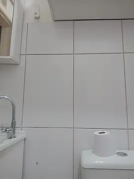 Snapshot of Su_Duarte_1 chatting on February 6, 2026, 8:16 pm Su Duarte 1 online show from February 6, 2026, 8:16 pm