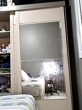 Su Duarte 1 online show from September 12, 2025, 8:19 pm