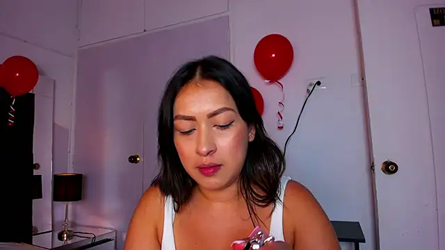 Miaa Garcia online show from February 14, 2025, 8:59 pm