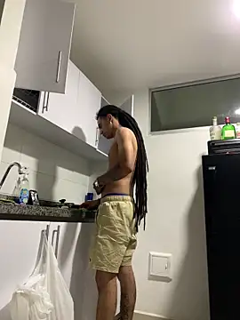 JovenDesobediente online show from April 24, 2026, 2:46 am