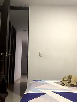 JovenDesobediente online show from November 23, 2025, 4:44 am