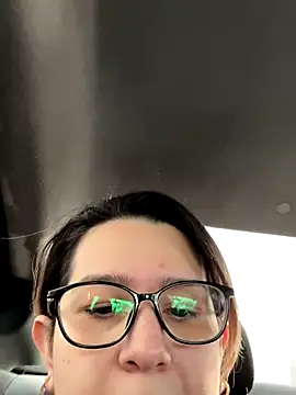 amooraaamoon online show from October 2, 2025, 10:51 am