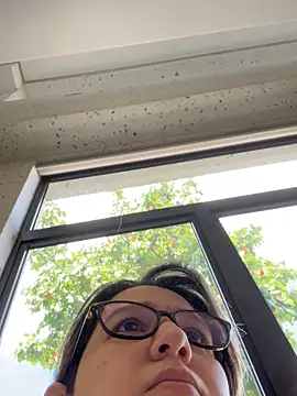 amooraaamoon online show from September 19, 2025, 12:42 pm