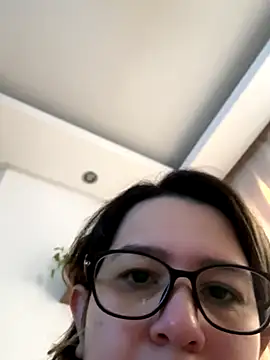 amooraaamoon online show from September 28, 2025, 11:17 am