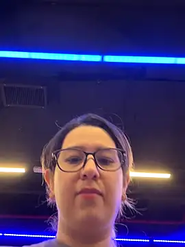 amooraaamoon online show from September 25, 2025, 1:39 pm