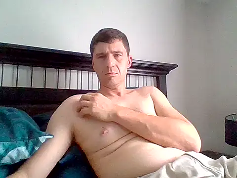 Snapshot of GrootV0o3lSA chatting on February 14, 2025, 2:54 pm GrootV0o3lSA online show from February 14, 2025, 2:54 pm