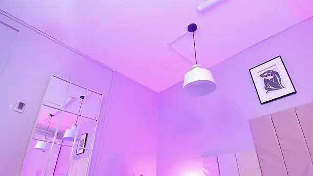 April bowie online show from March 13, 2025, 3:28 pm