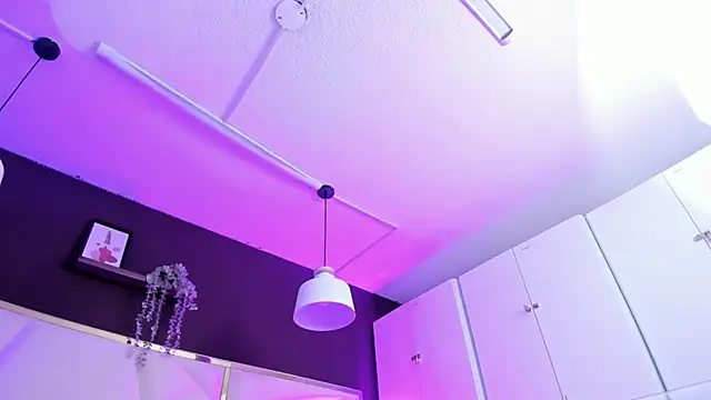 April bowie online show from April 1, 2026, 1:41 pm