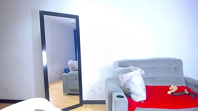 Snapshot of exotic_karmella chatting on February 19, 2026, 8:50 pm exotic karmella online show from February 19, 2026, 8:50 pm