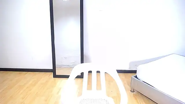 exotic karmella online show from September 26, 2025, 8:27 pm