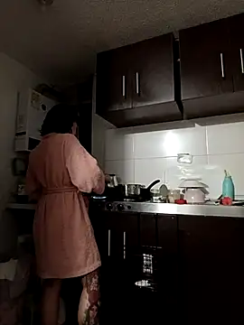 Hellen dumont online show from September 28, 2025, 2:18 am