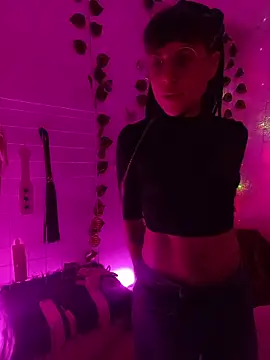 Hellen dumont online show from October 29, 2025, 2:32 am