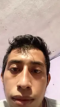 Flaquito pitudo online show from November 30, 2025, 11:27 pm