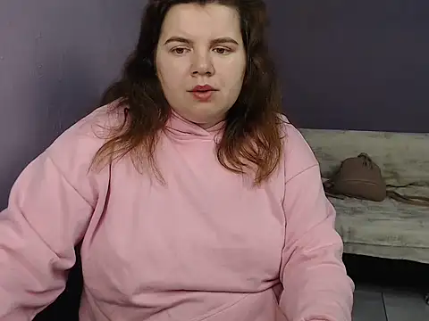 so shy online show from September 22, 2025, 5:57 am