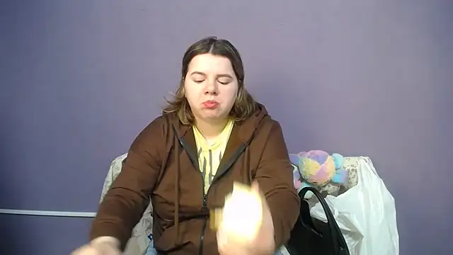 so shy online show from April 21, 2026, 6:31 am