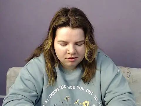 so shy online show from November 9, 2025, 7:23 am