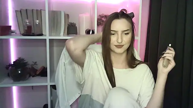 X Alisa online show from December 2, 2025, 7:26 pm