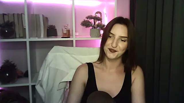 X Alisa online show from September 10, 2025, 7:24 pm