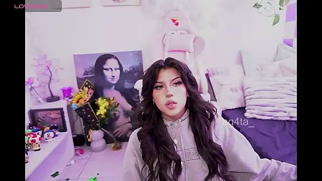 Ag4ta  online show from April 12, 2026, 9:29 pm