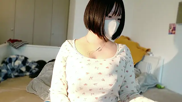 xxxYUKARIxxx online show from March 3, 2025, 5:37 am