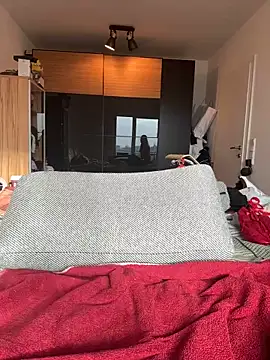 Snapshot of Lischen971 chatting on December 12, 2024, 9:51 am Lischen971 online show from December 12, 2024, 9:51 am