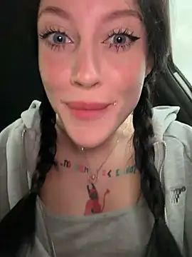 Snapshot of Melissa_crazy chatting on July 3, 2026, 4:57 pm Melissa crazy online show from July 3, 2026, 4:57 pm