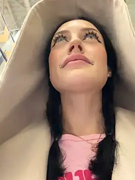 Melissa crazy online show from March 12, 2026, 4:11 pm