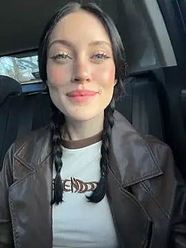 Melissa crazy online show from April 18, 2026, 3:47 pm