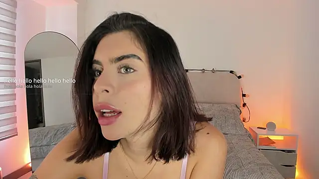 Snapshot of Mayli-x chatting on April 23, 2026, 8:32 pm Mayli-x online show from April 23, 2026, 8:32 pm