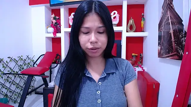 Letty Plugxo online show from October 22, 2025, 12:26 pm