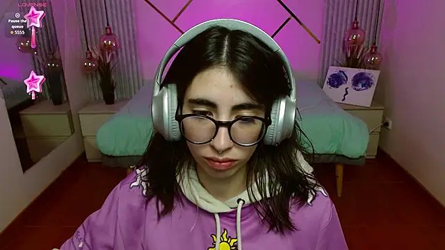 LenaRoses online show from January 31, 2026, 8:07 pm