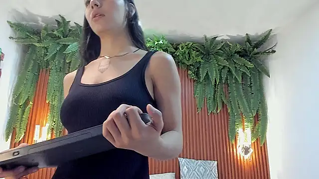 Snapshot of alice_greco chatting on May 29, 2026, 12:55 pm alice greco online show from May 29, 2026, 12:55 pm