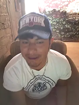 GusssHOT online show from May 27, 2026, 6:48 pm