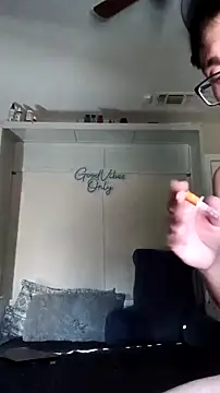 lRainbowBoy online show from February 5, 2026, 9:43 pm