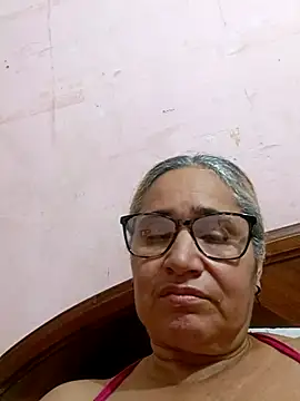  candi online show from November 16, 2025, 2:27 am