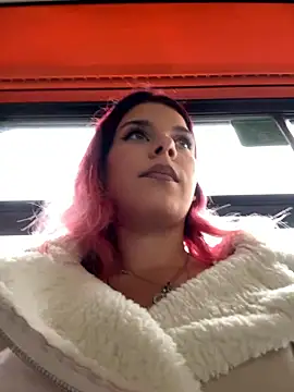 RiriRoseey online show from November 18, 2025, 8:28 am