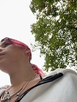 RiriRoseey online show from September 12, 2025, 8:36 am