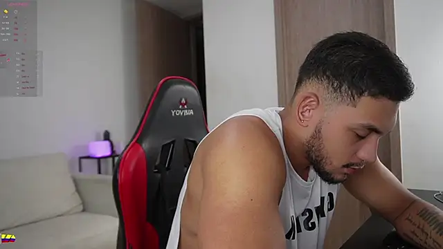 Snapshot of daniel_mejia1 chatting on February 26, 2026, 12:32 am daniel mejia1 online show from February 26, 2026, 12:32 am