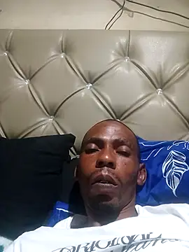 Snapshot of Dick5nn chatting on February 20, 2026, 9:28 pm Dick5nn online show from February 20, 2026, 9:28 pm