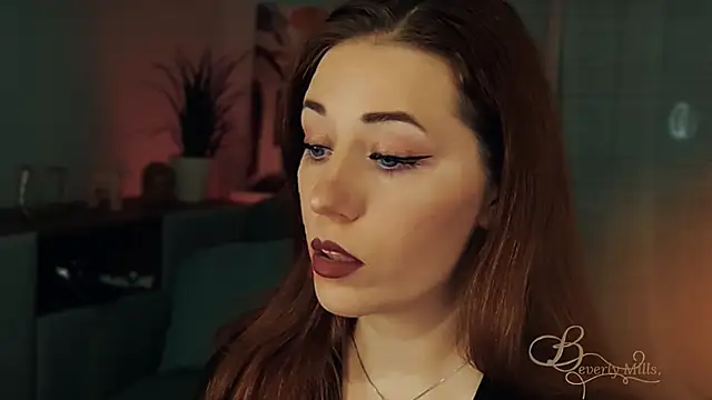 MissBeverlyMills online show from January 11, 2026, 5:36 am