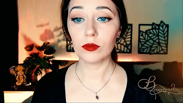 MissBeverlyMills online show from March 20, 2025, 10:10 am