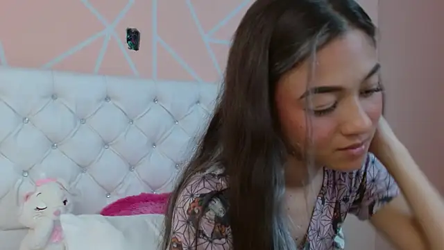 Snapshot of hantonella_ chatting on September 25, 2025, 7:31 pm hantonella online show from September 25, 2025, 7:31 pm