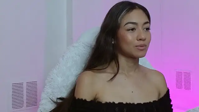 Snapshot of hantonella_ chatting on November 28, 2025, 3:34 pm hantonella online show from November 28, 2025, 3:34 pm