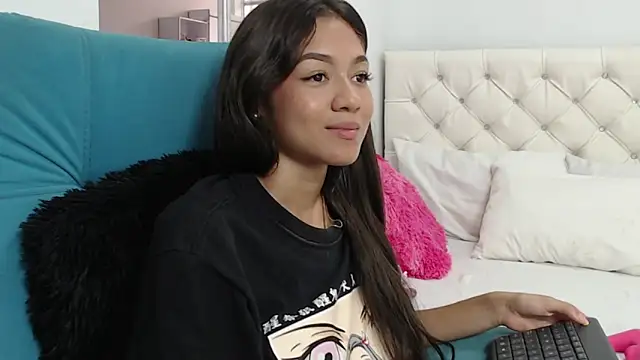 Snapshot of hantonella_ chatting on February 17, 2025, 5:55 pm hantonella online show from February 17, 2025, 5:55 pm