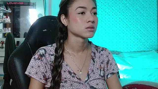 Snapshot of hantonella_ chatting on July 7, 2026, 2:09 pm hantonella online show from July 7, 2026, 2:09 pm