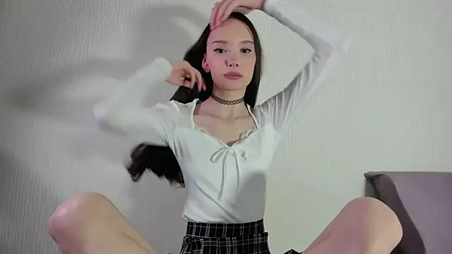 Twulya online show from April 22, 2026, 2:57 pm