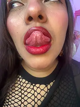 Snapshot of krishaa_ chatting on June 6, 2026, 7:52 pm krishaa online show from June 6, 2026, 7:52 pm