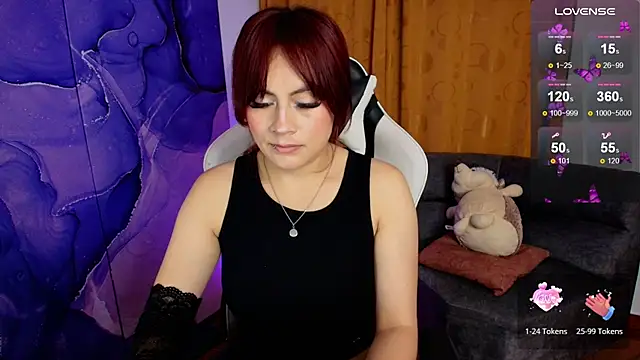 mariana sub  online show from November 7, 2025, 7:29 pm